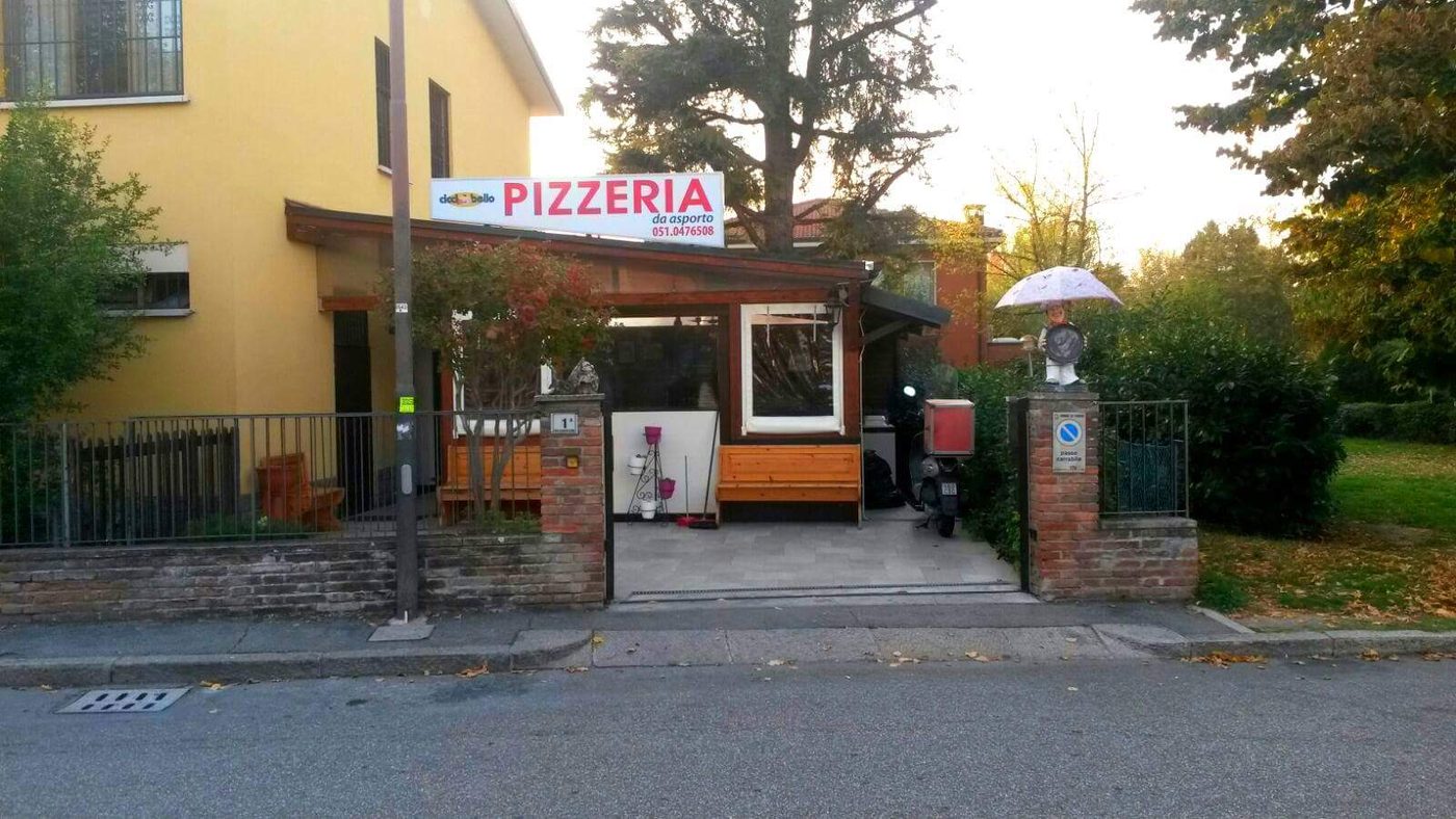 La pizzeria Cicciobello a Pianoro, in Via Carlo Levi